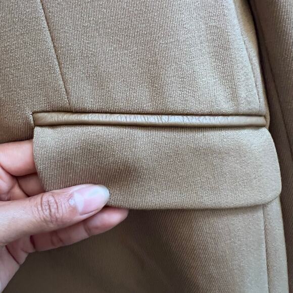Lauren Ralph Lauren Camel Blazer Size 6P Designer Virgin Wool Oversized Blazer - Picture 11 of 12